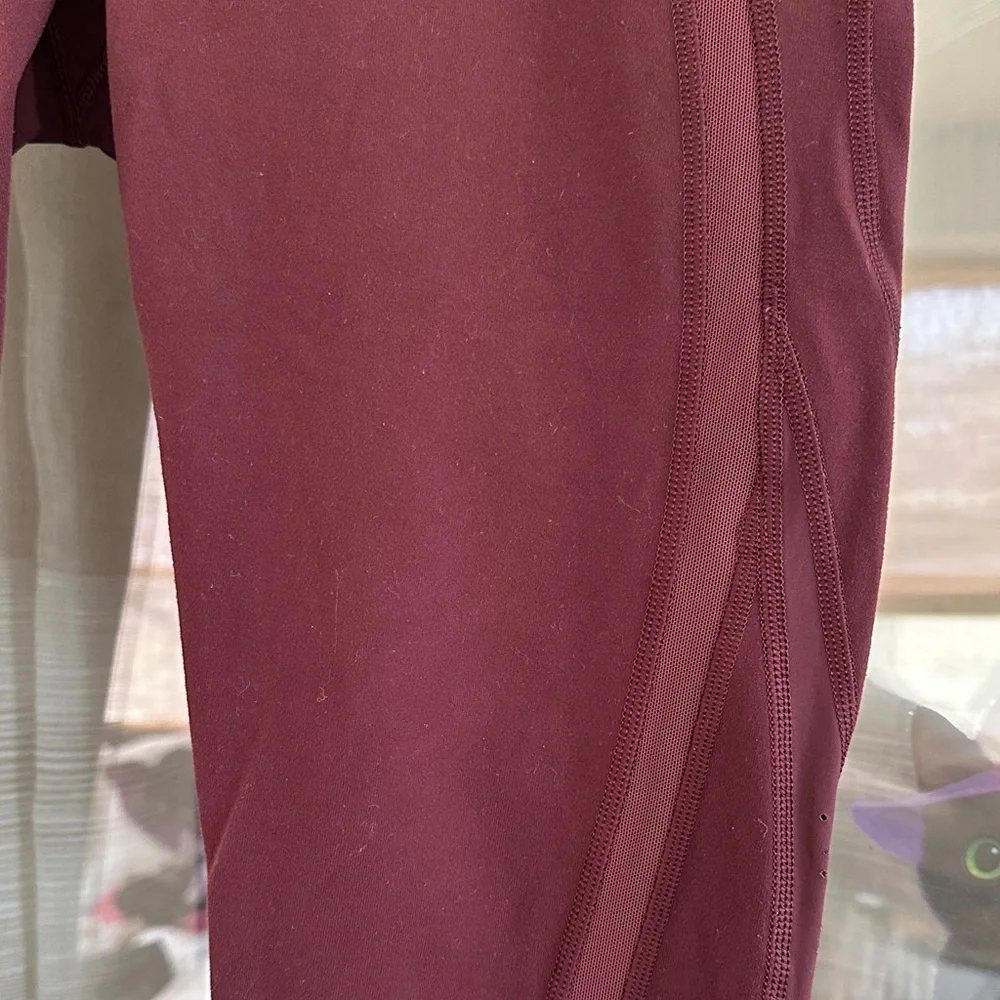 Lululemon Wunder Under Crop Burgundy laser cut High-Waisted Leggings-8